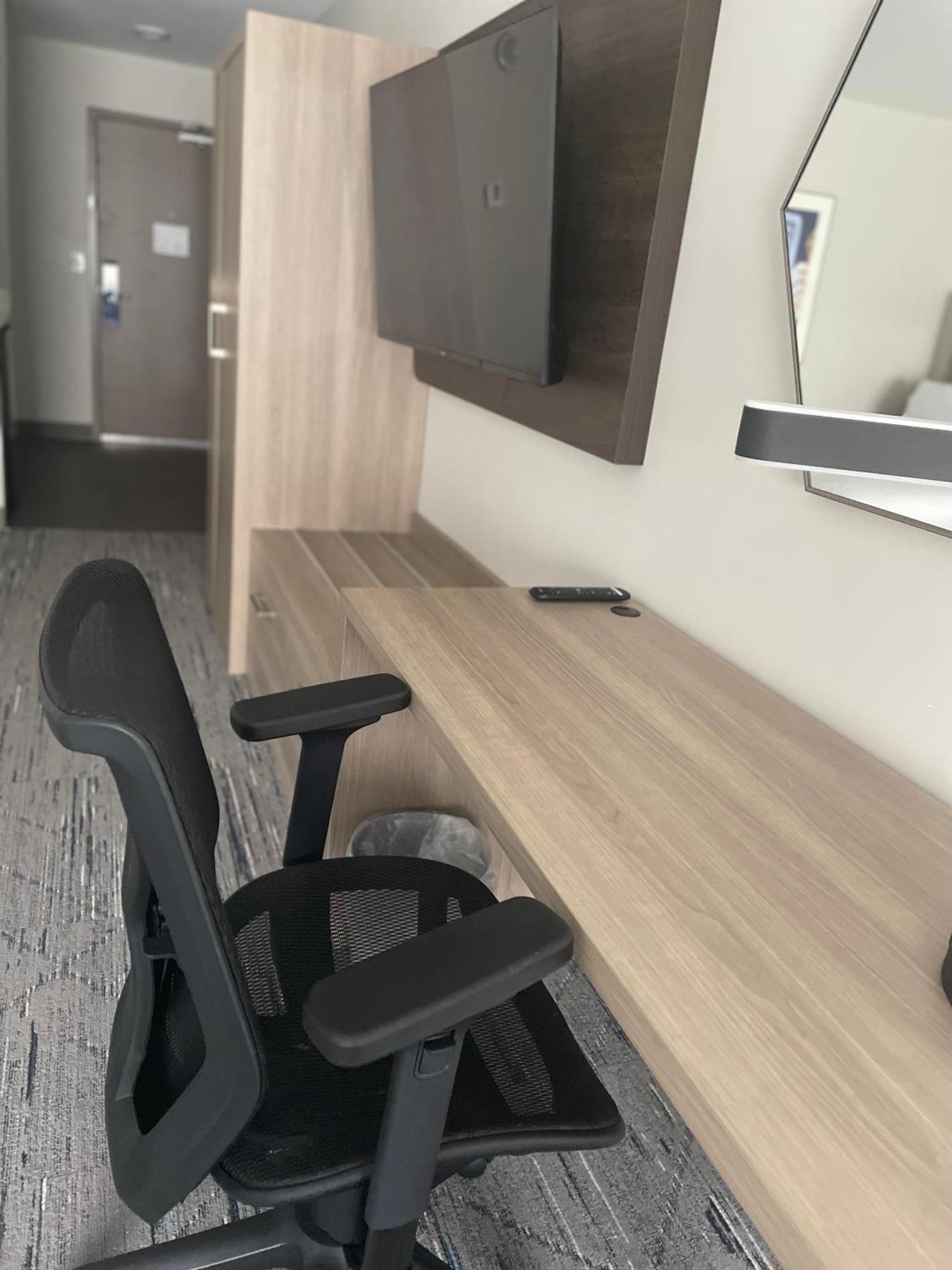 Holiday Inn Express & Suites Muskegon - Grand Haven By Ihg Luaran gambar